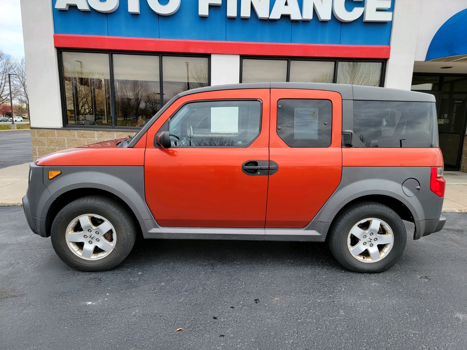 photo of 2005 Honda Element EX 4WD 4-spd AT