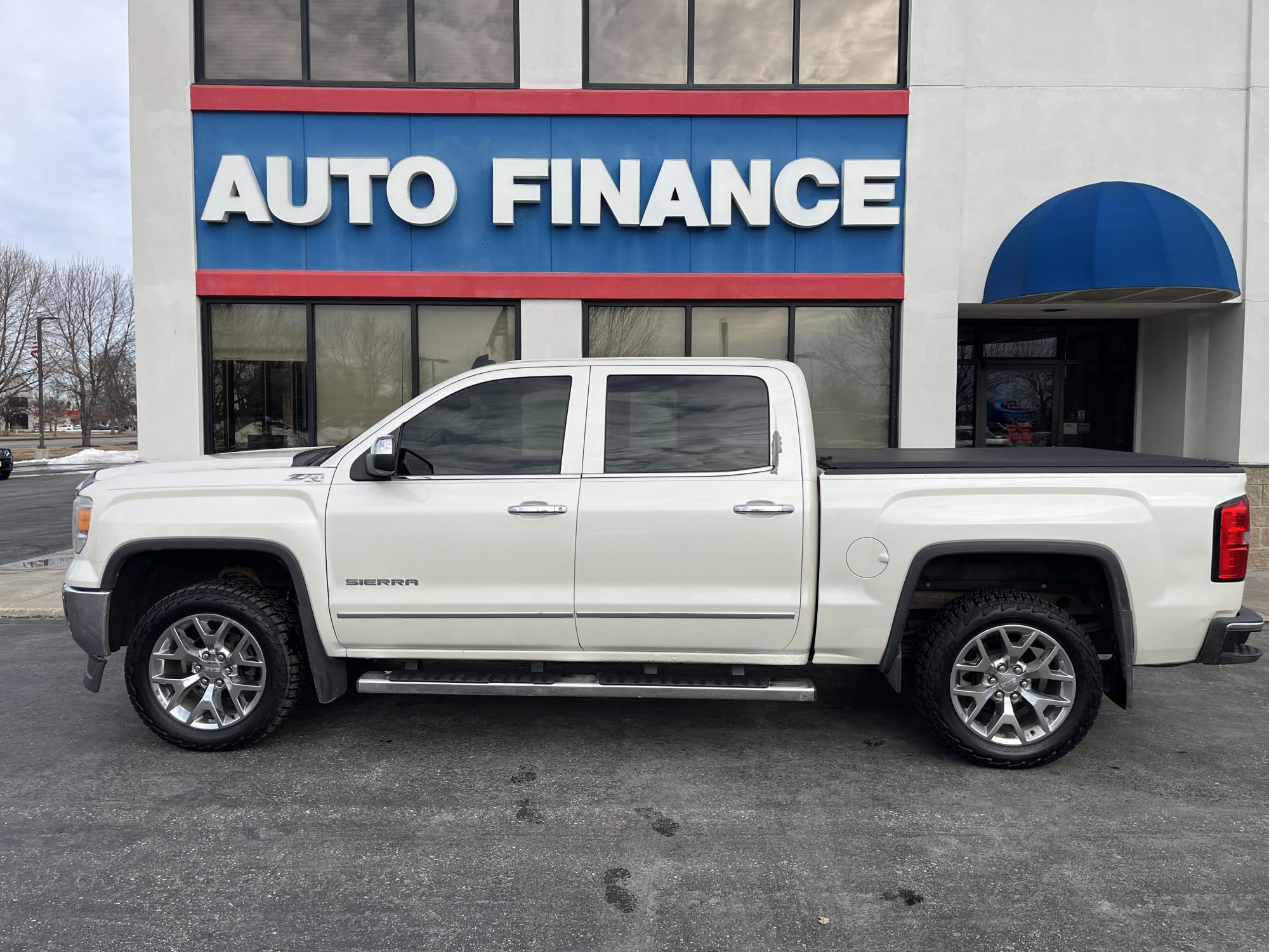photo of 2014 GMC Sierra 1500 SLT Crew Cab 4WD