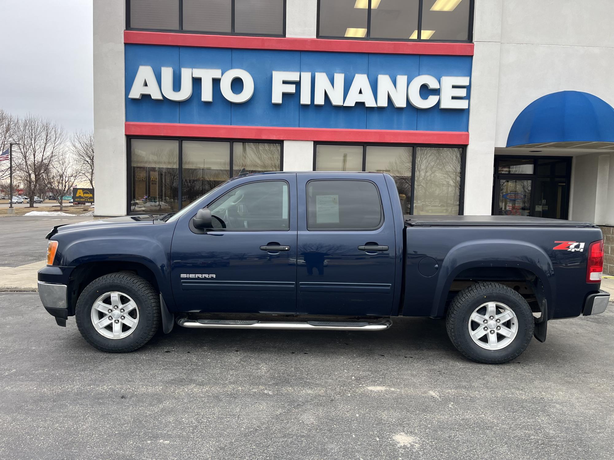 photo of 2011 GMC Sierra 1500 SLE Crew Cab 4WD
