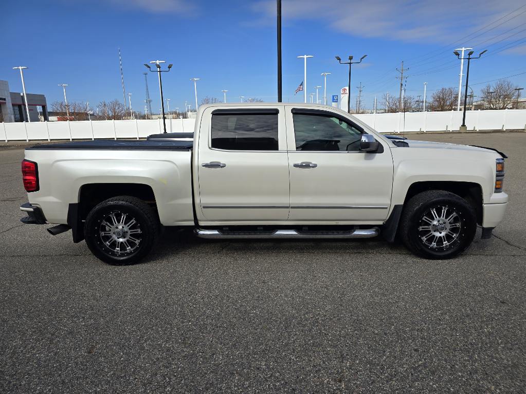 photo of 2015 Chevrolet Silverado 1500 High Country Crew Cab 4WD