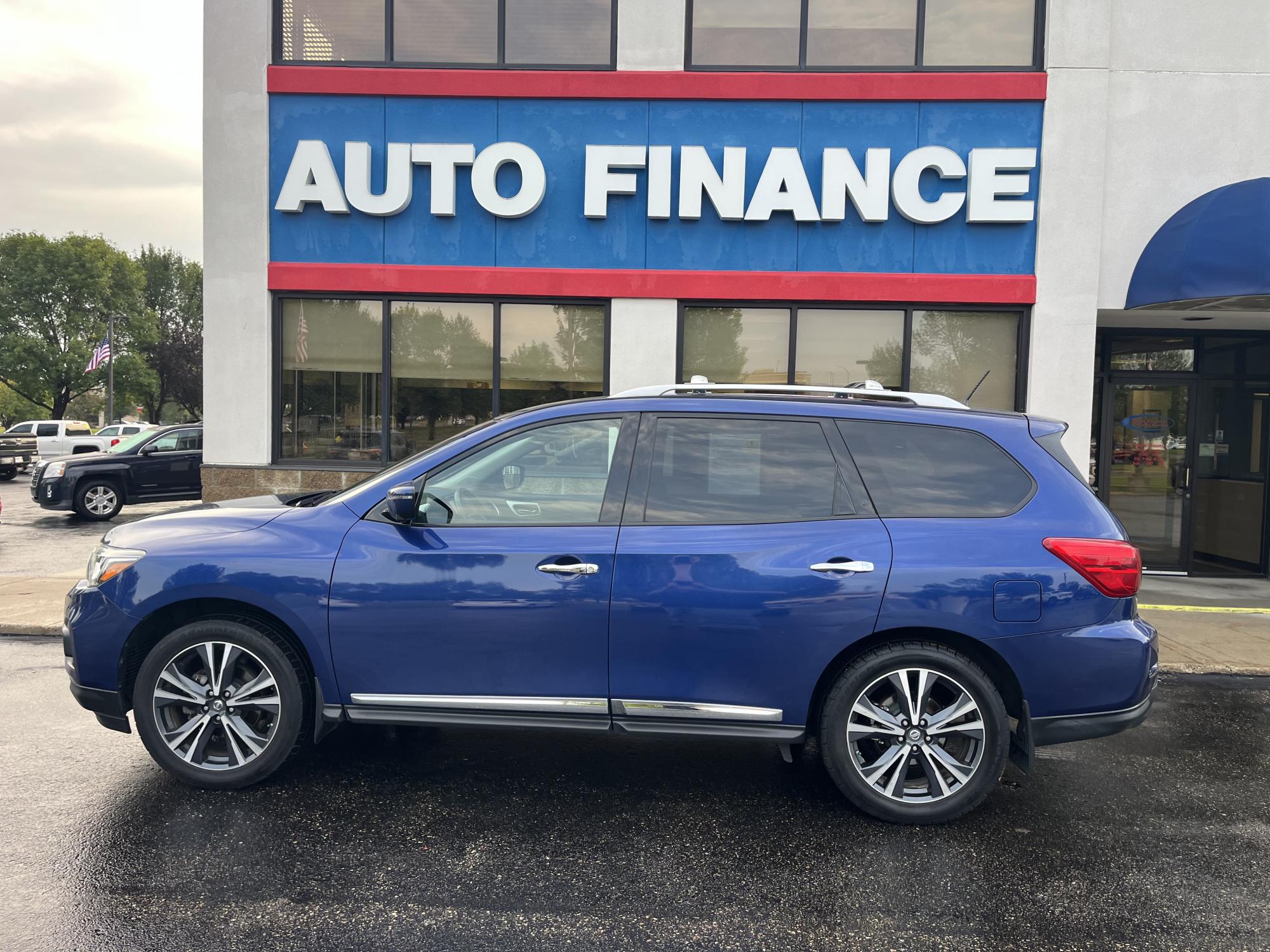 photo of 2018 Nissan Pathfinder S 4WD