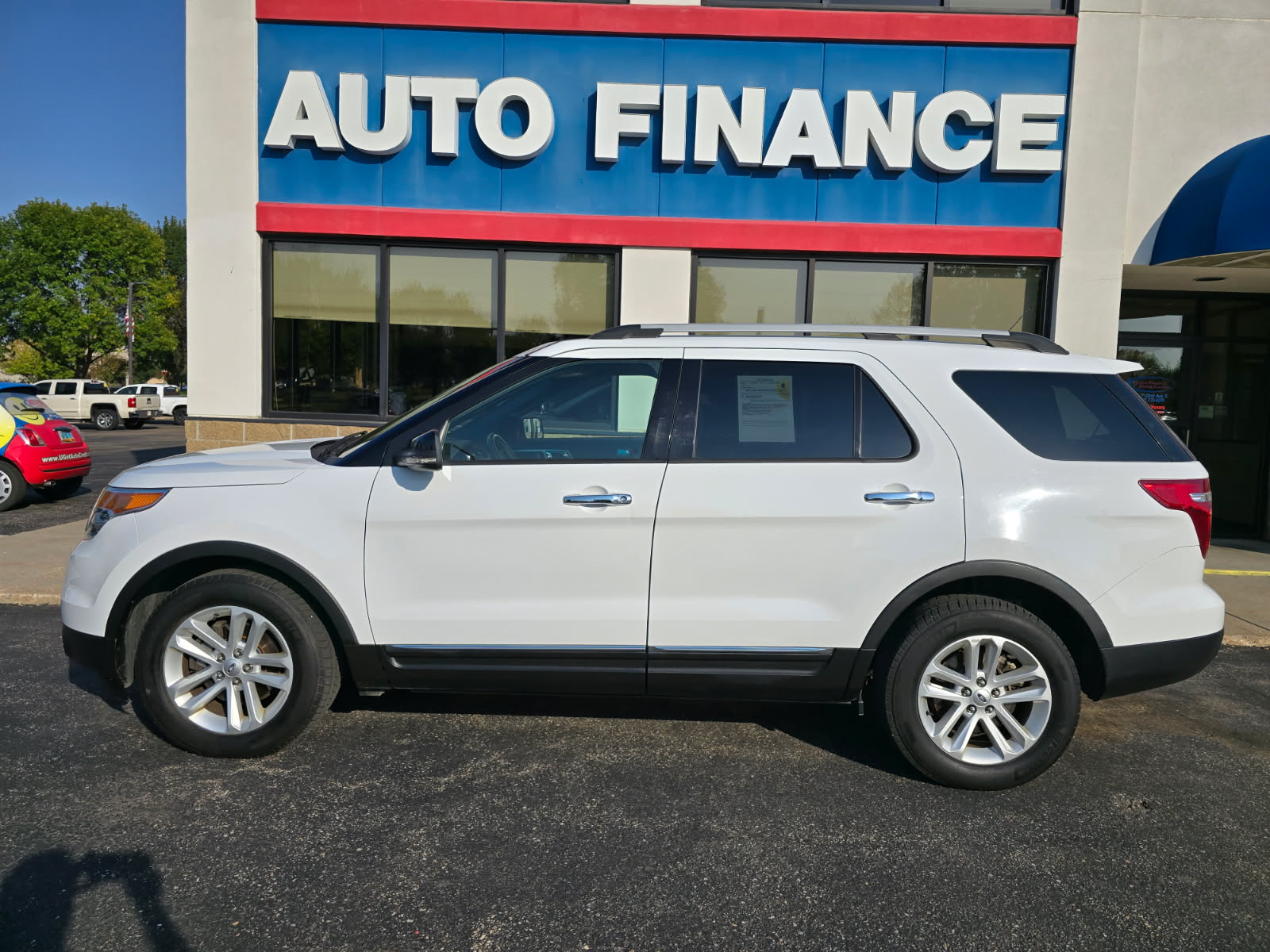 photo of 2013 Ford Explorer XLT FWD