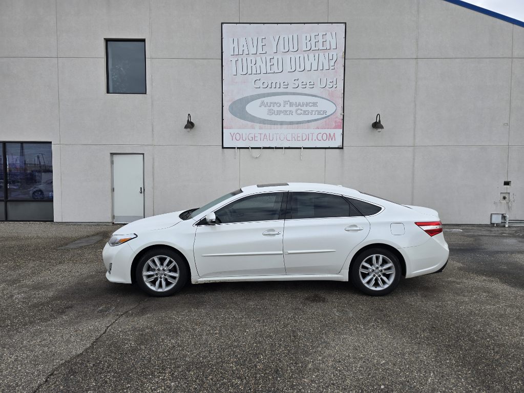 photo of 2015 Toyota Avalon XLE