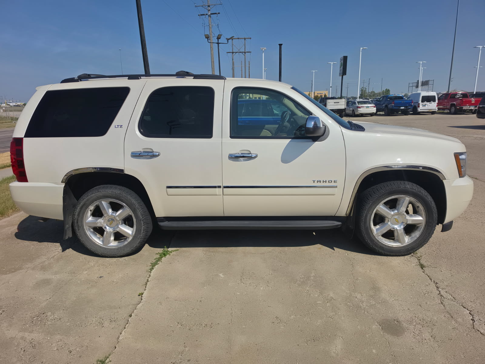 photo of 2013 Chevrolet Tahoe LTZ 4WD