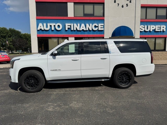 photo of 2019 GMC Yukon XL SLT 4WD